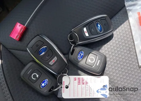 2024 Subaru Forester Wilderness z USA, uszkodzony, nr VIN JF2SKAJC2RH523375